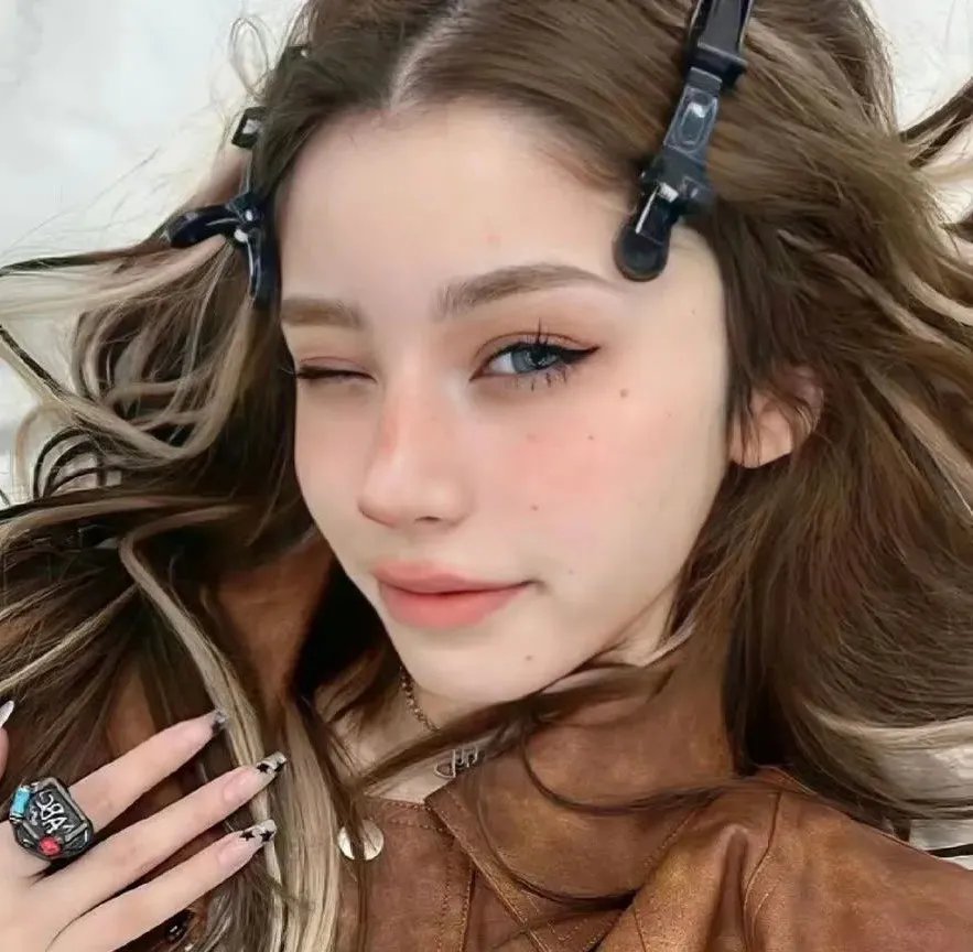 黑白线人